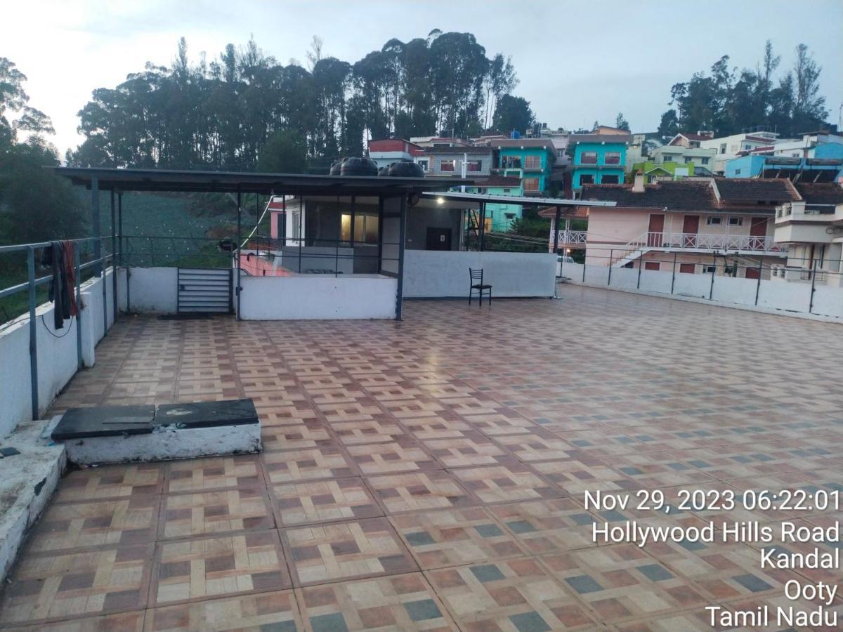 J J Homes Ooty Esterno foto